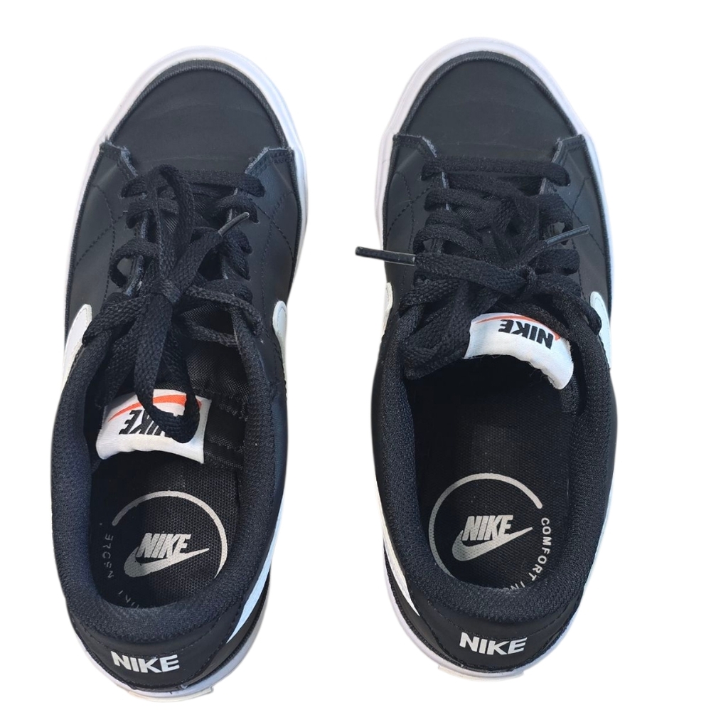 Nike Kids Black and White Sneakers - Picture 4 of 10